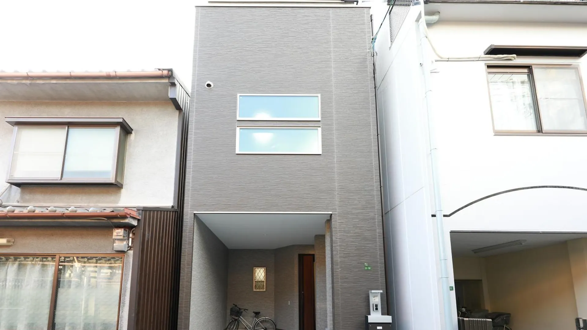 Oda Villa Momodani Osaka Japan